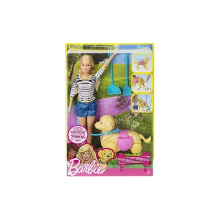 BARBIE VE KÖPEĞİ TUVALET EĞİTİMİNDE